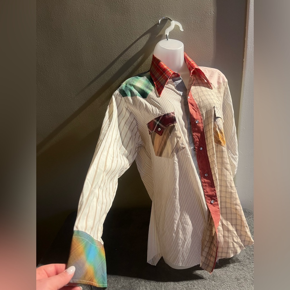 Champion Westerns one of a kind button down (16-33)